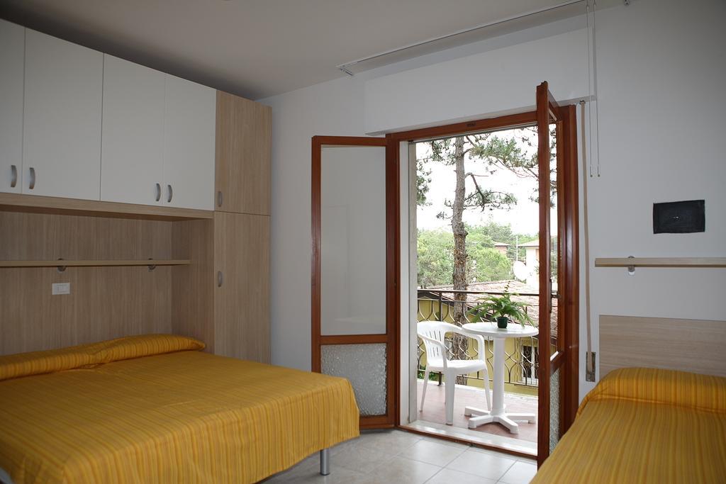 Ba- Tintoretto Apartments - Lignano Sabbiadoro Oda fotoğraf